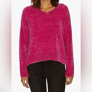 SOFT CHENILLE Dark Pink Pullover Sweater; Small Size